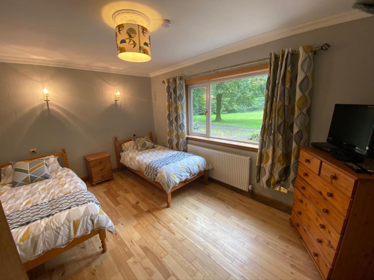 Tranquil Thornhill Cottage Retreat With Hot Tub Moniaive Exterior foto